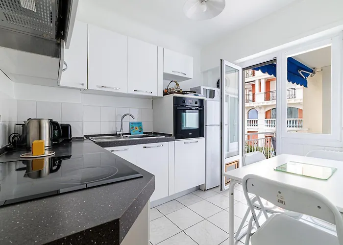 Myn1 - Spacieux Face A La Lejlighed *